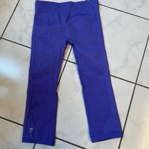 IVIVVA- girls 12 seamless purple crop leggings